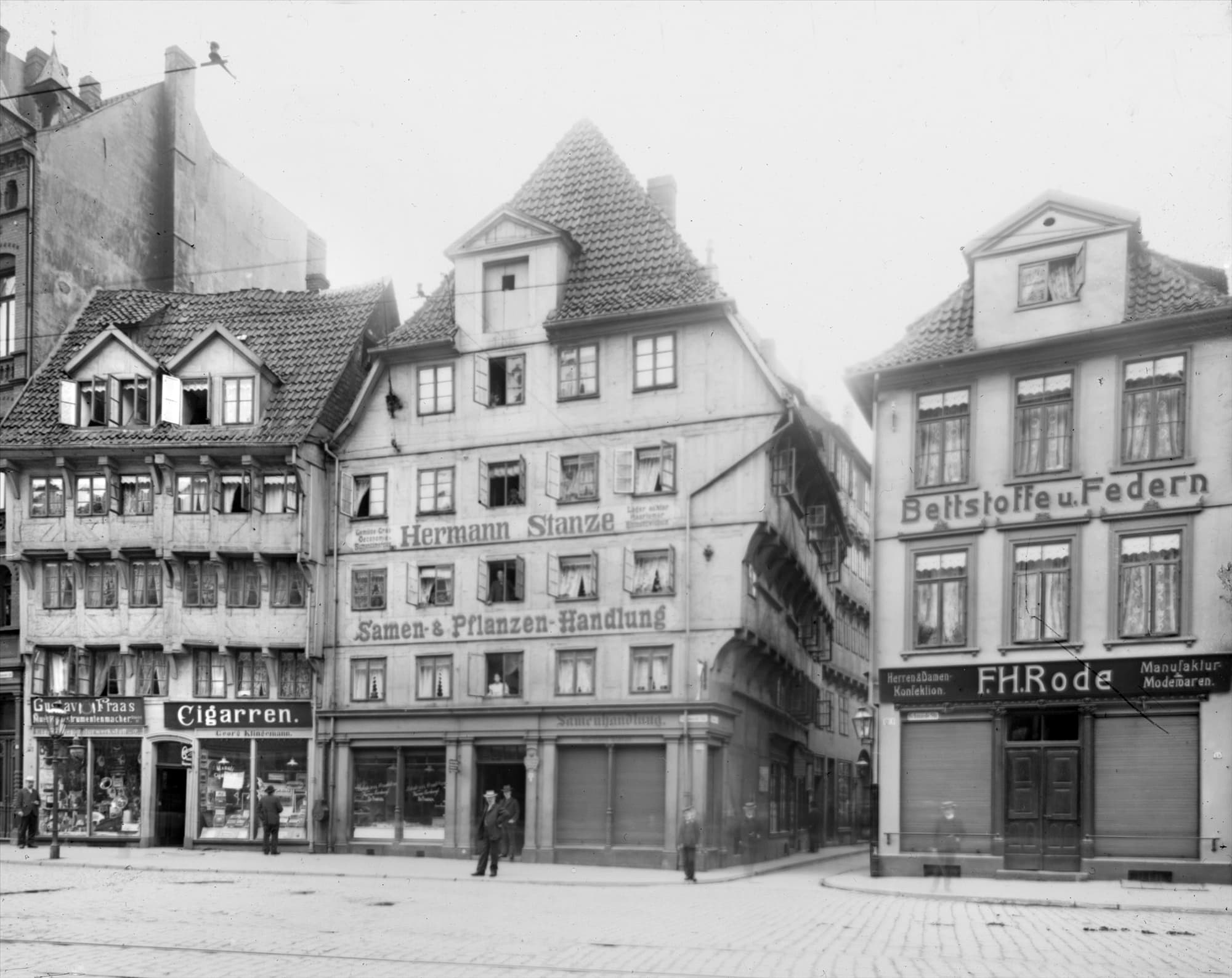 Stammhaus Stanze (1).jpg